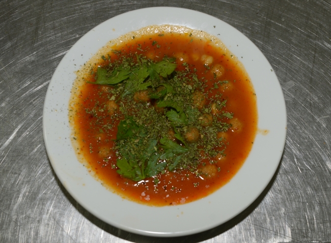 Uşak mutfağından gelen Yörük yemeği "topalak"